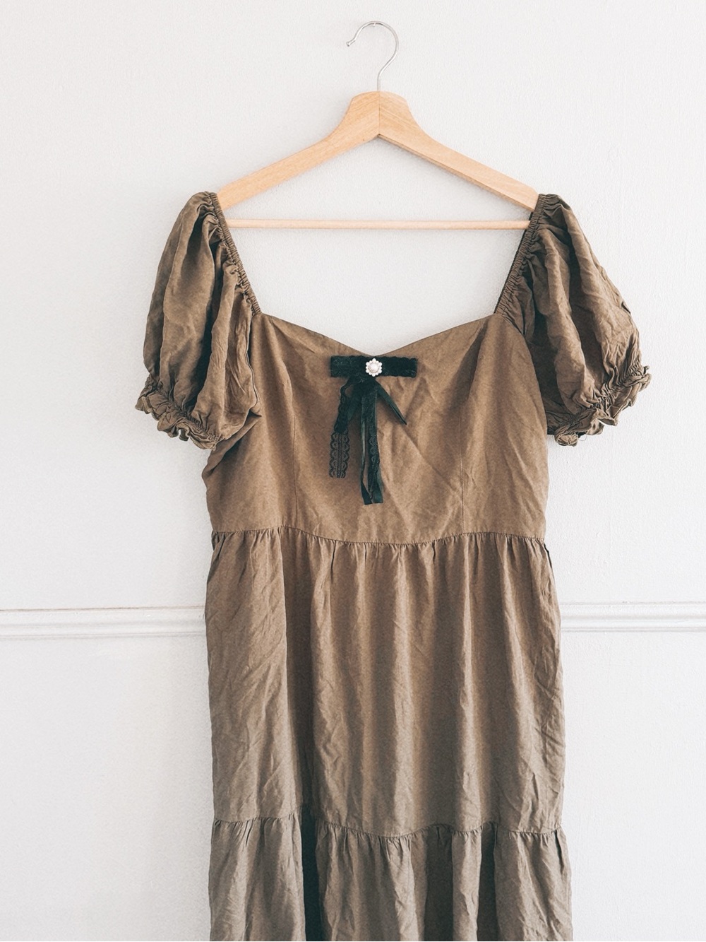 DAISY STREET > Pearl Bow Puff Sleeve Maxi Dress